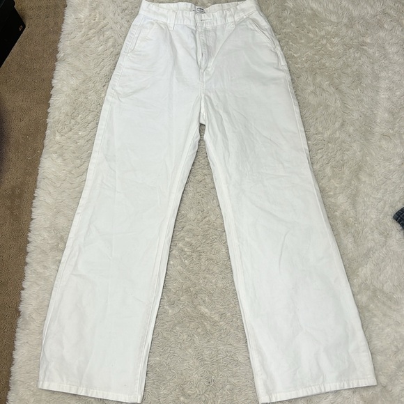 Cotton on white pants! - Picture 3 of 4